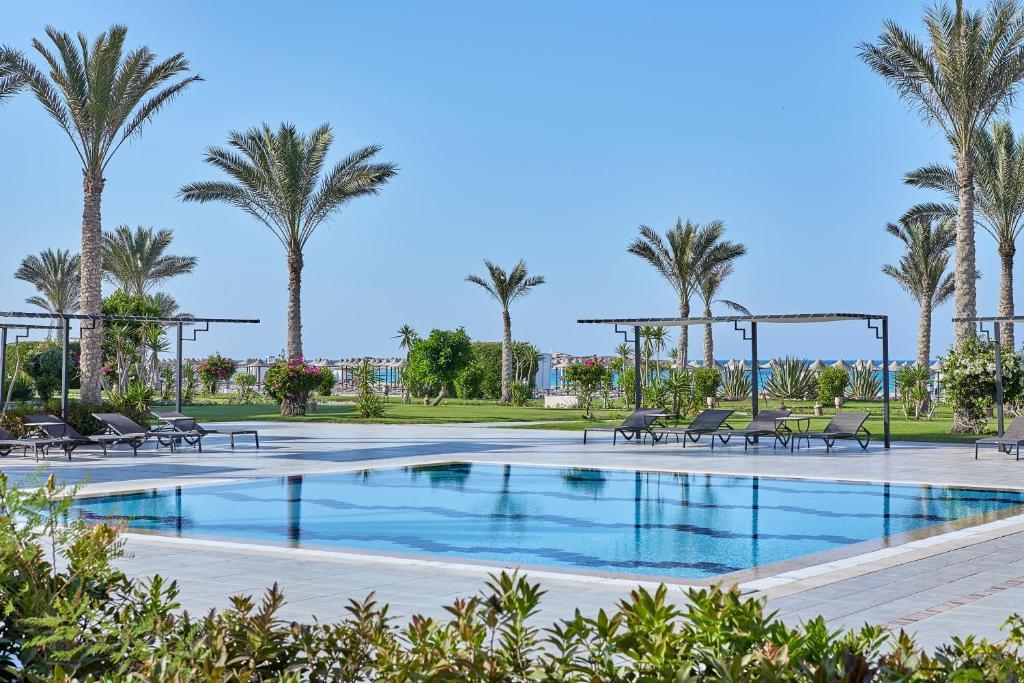 Jaz Elite Crystal, Almaza Bay Hotel Марса Матрух Екстериор снимка