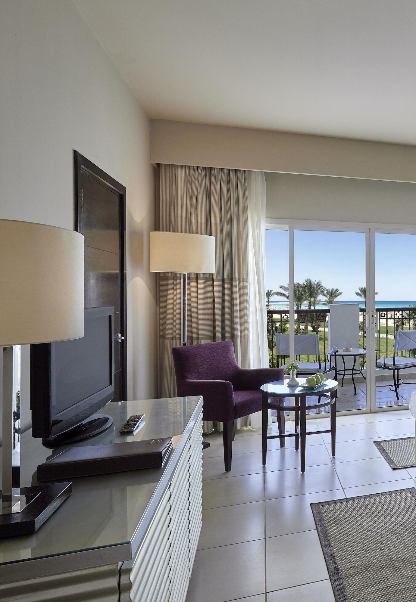 Jaz Elite Crystal, Almaza Bay Hotel Марса Матрух Екстериор снимка