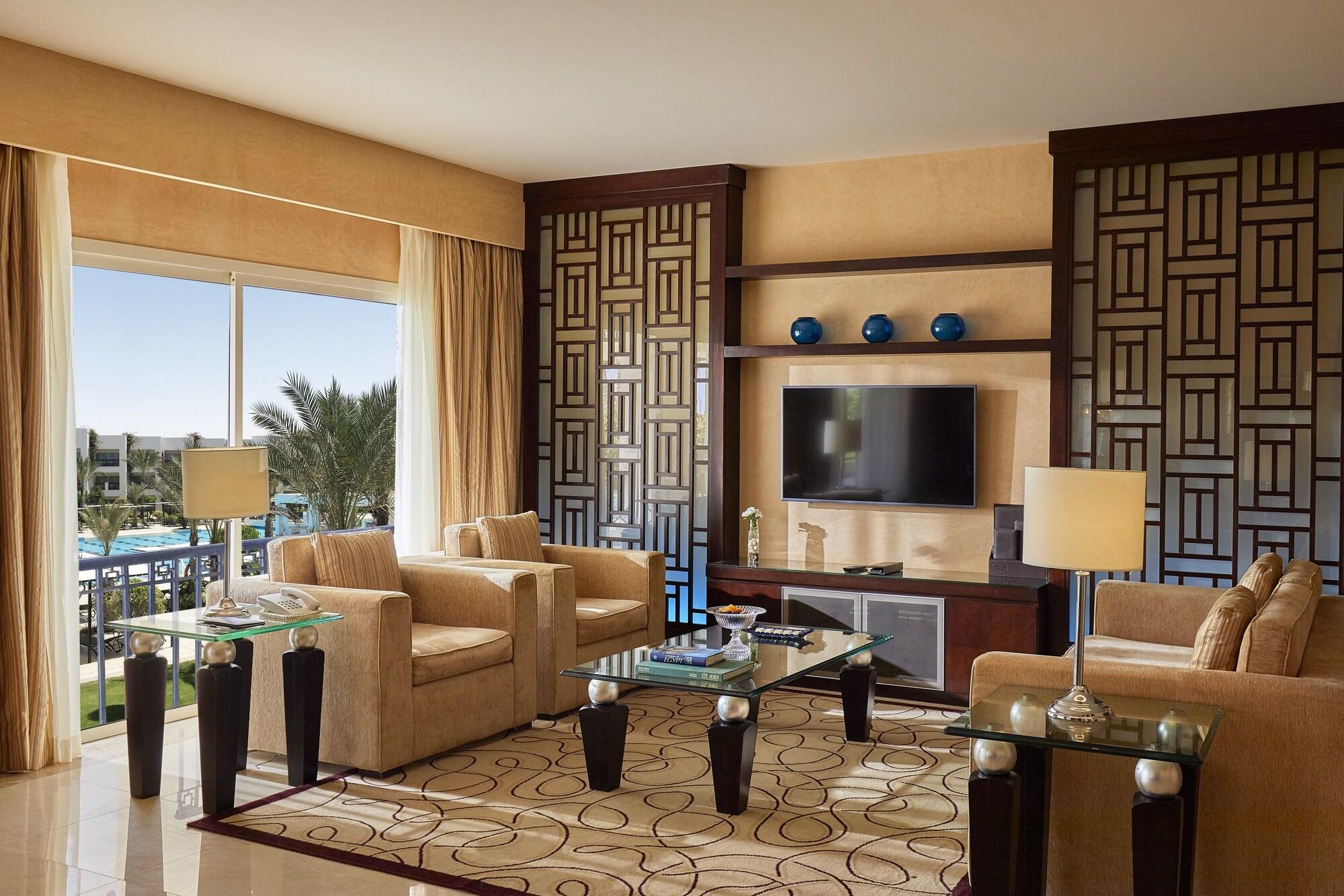 Jaz Elite Crystal, Almaza Bay Hotel Марса Матрух Екстериор снимка