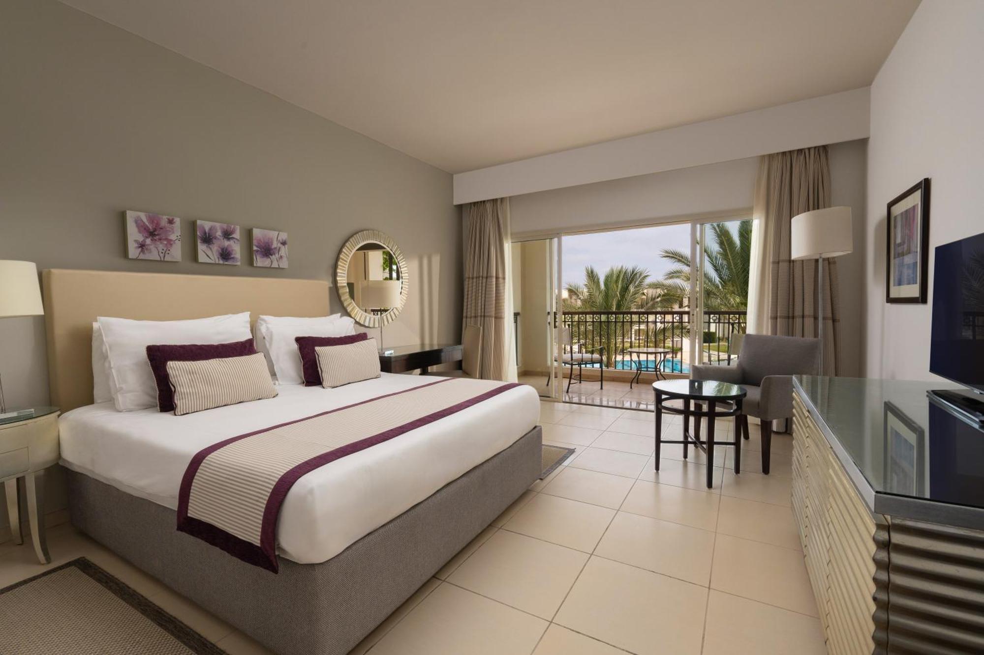 Jaz Elite Crystal, Almaza Bay Hotel Марса Матрух Екстериор снимка