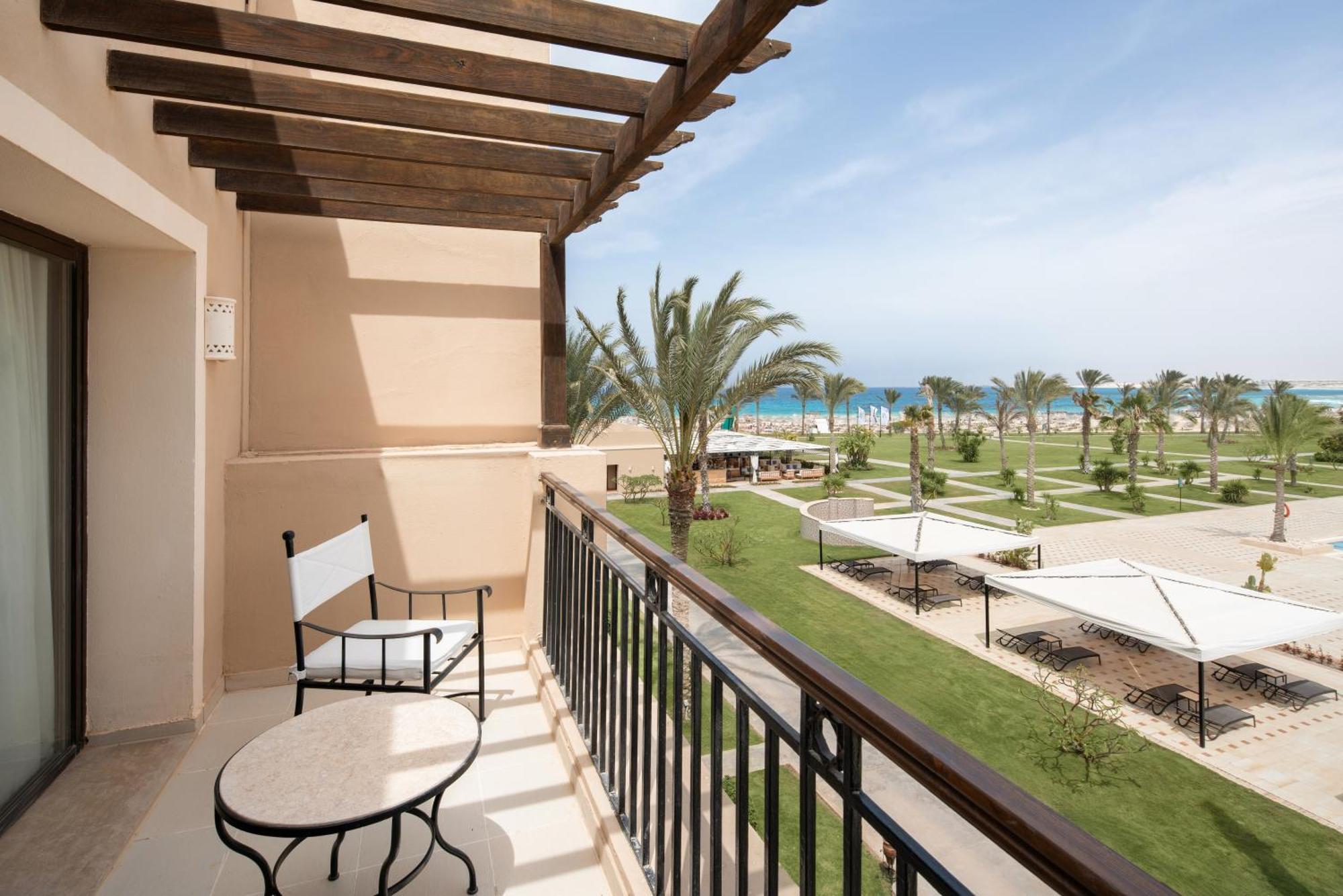 Jaz Elite Crystal, Almaza Bay Hotel Марса Матрух Екстериор снимка