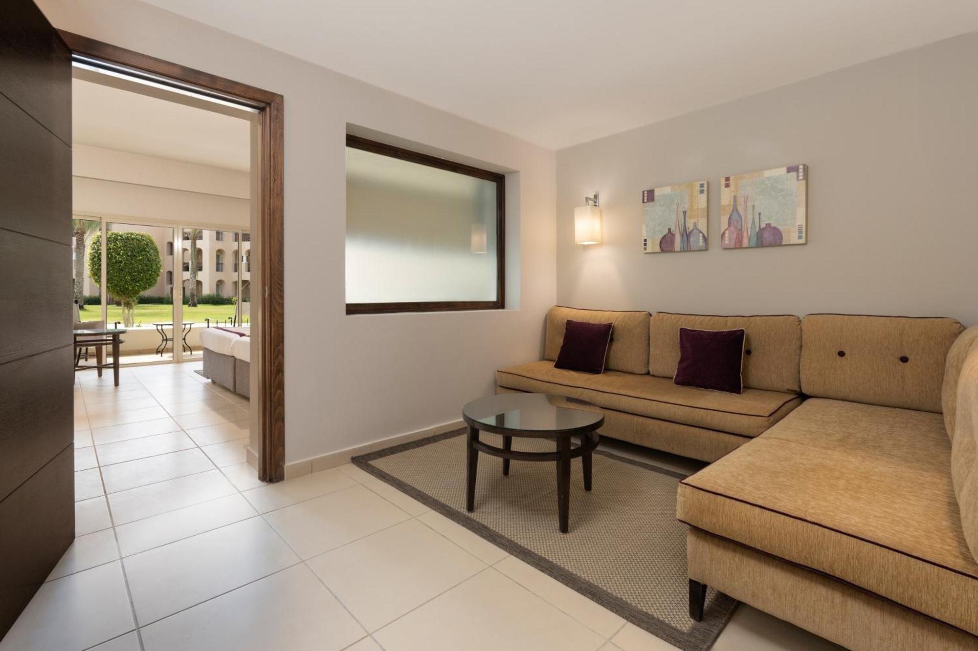 Jaz Elite Crystal, Almaza Bay Hotel Марса Матрух Екстериор снимка