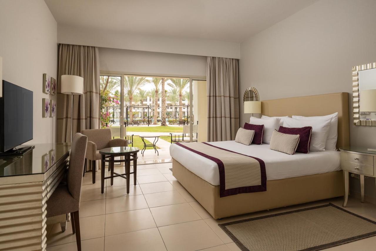 Jaz Elite Crystal, Almaza Bay Hotel Марса Матрух Екстериор снимка